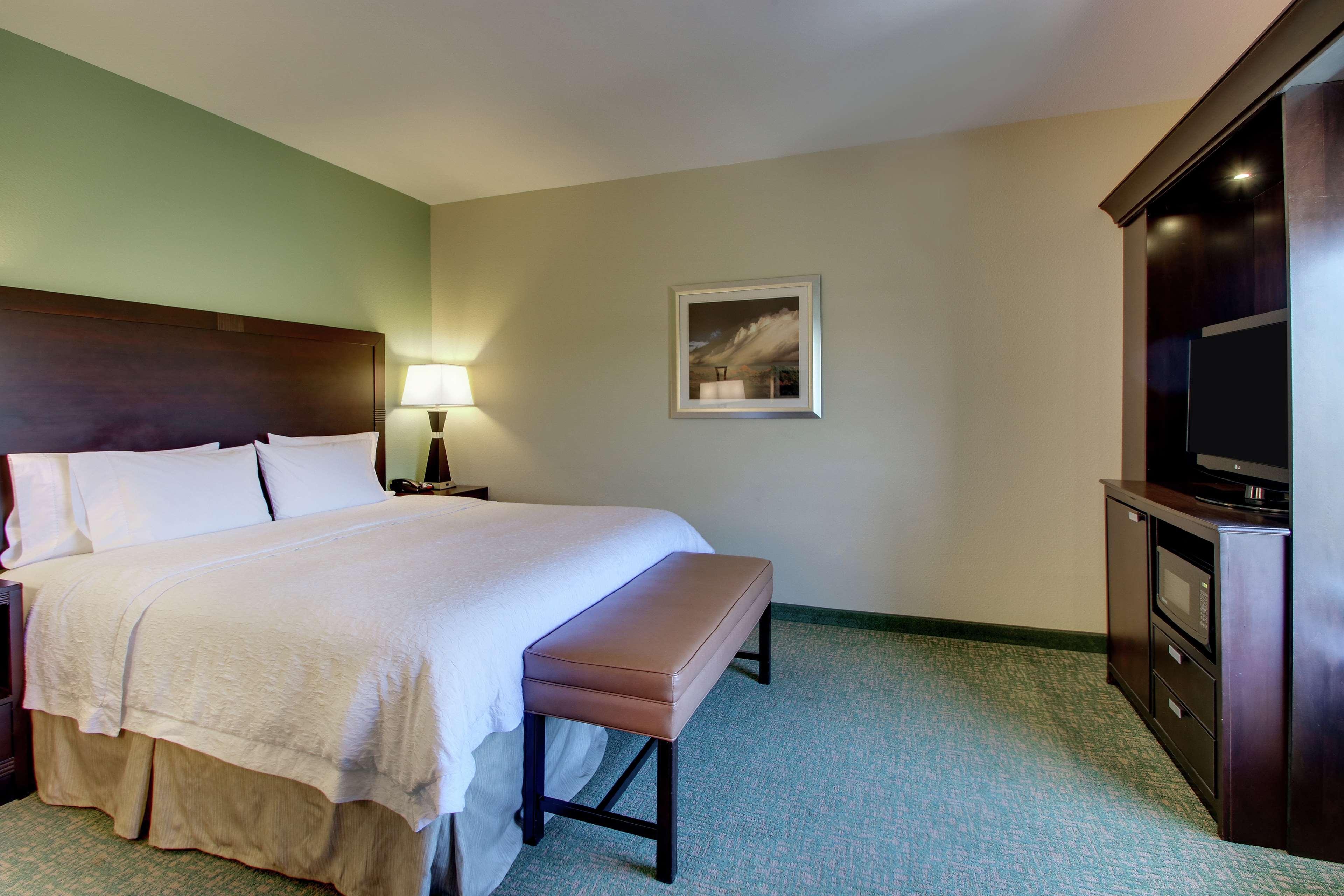 Hampton Inn Vernon Екстер'єр фото
