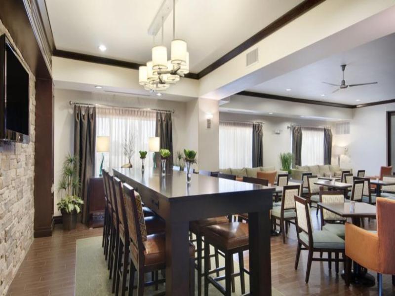 Hampton Inn Vernon Екстер'єр фото