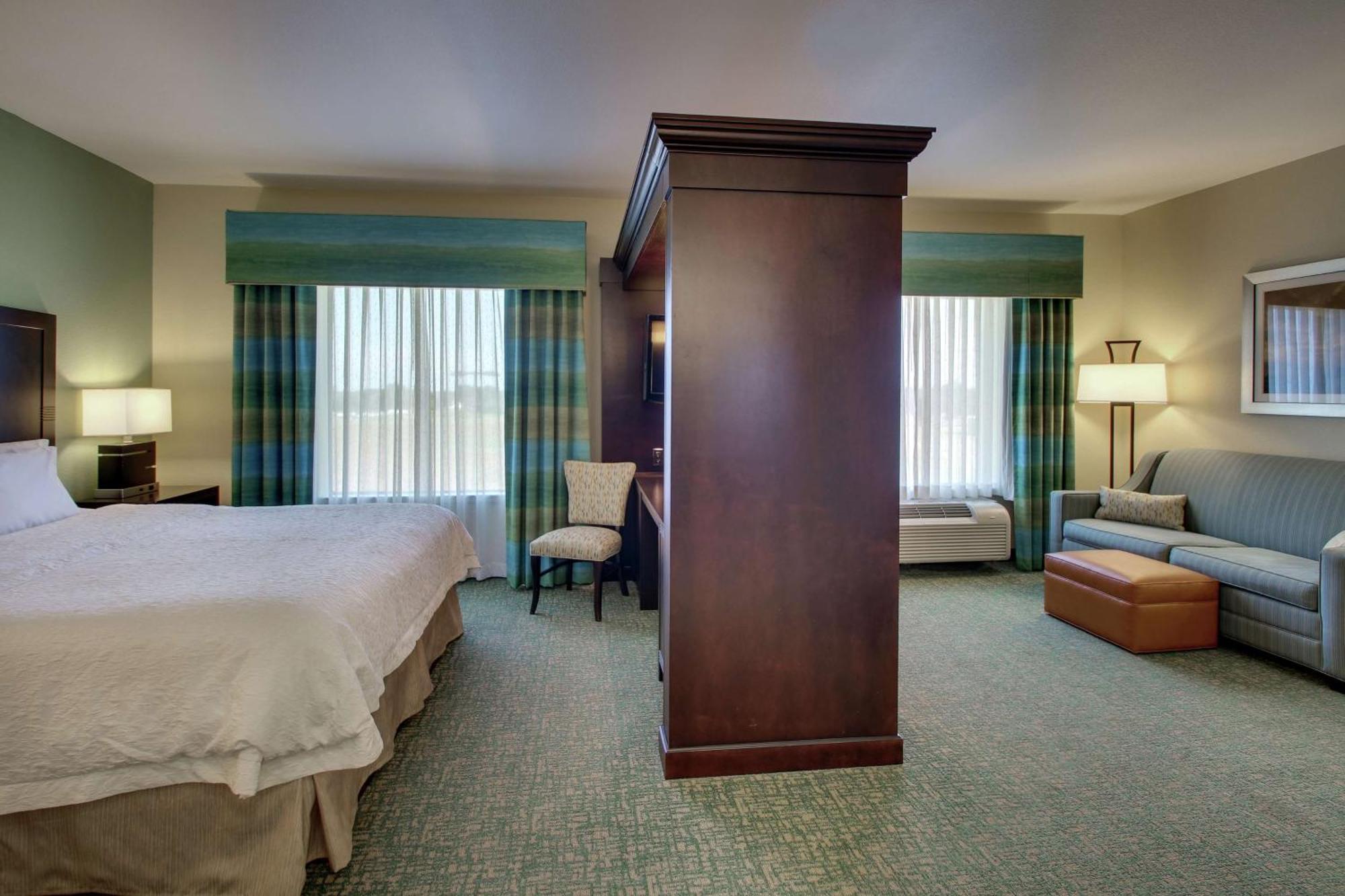 Hampton Inn Vernon Екстер'єр фото