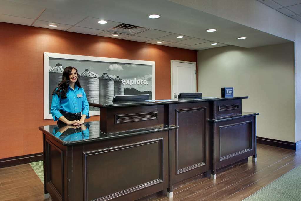 Hampton Inn Vernon Інтер'єр фото